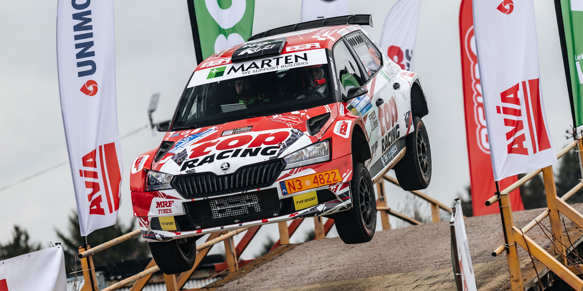 Leszek Kuzaj w Skodzie Fabii Rally2 evo w barwach Top Racing